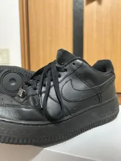 Nike Air Force 1 ブラックレザー