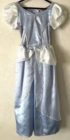 Disney Store 130サイズ　プリンセス　フリル付きドレスのサムネイル