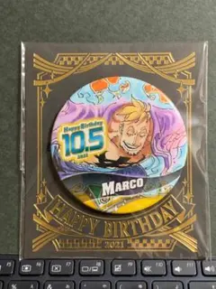 ワンピースタワー　バースデー缶バッジ　マルコ　3個セット SHUEIONP483907.jpg