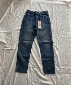 Item thumbnail for item b331e30f-b6df-4ef0-8ab0-304be6a1ba19