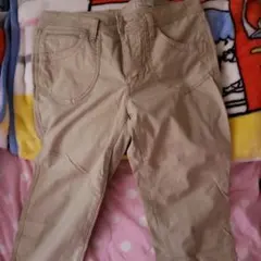 Item thumbnail for item aba1a0cf-22e3-475d-afe9-e8047520d8be