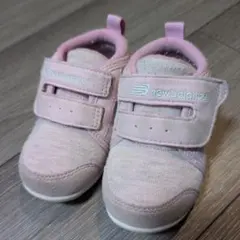 new balance ピンク スニーカー ベルクロ