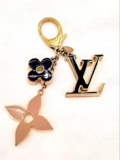 LOUIS VUITTON ルイヴィトン M67119 バッグ チャーム - メルカリ