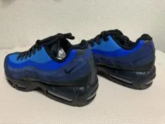 Item thumbnail for item 120f7aa4-4b59-4090-8f07-05e17fa411f7