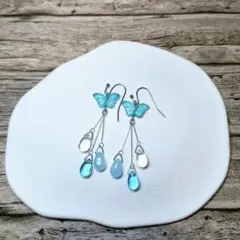 水色蝶とゆらゆら雫ピアス、イヤリング無料交換できます