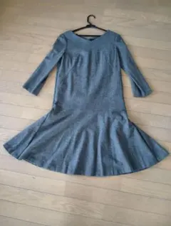 UNTITLEDグレー フレアワンピース 長袖