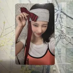 ILLIT yizhiyu 2.0 中華 ラキドロ トレカ イロハ ④ - メルカリ