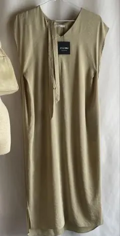 STYLE DELI ベージュ ノースリーブ ロングワンピース　新品タグあり