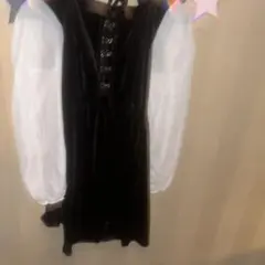 ブラック・ホワイト 長袖ワンピース