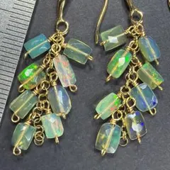 14KGF＊遊色✨綺麗なエチオピアオパール豪華なピアスd94