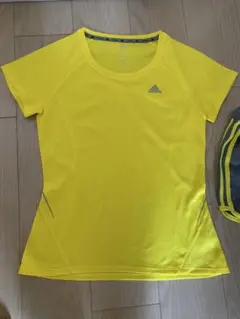 adidas イエロー テニスウェア　上下