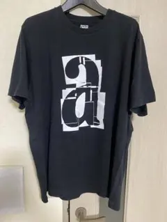 UNIQLO MoMA半袖Tシャツ