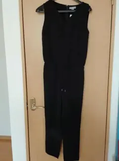 【送料込】未使用タグ付き　YEVS ブラック ノースリーブ オールインワン M