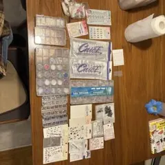 ネイルパーツセット 多彩な装飾とチップ