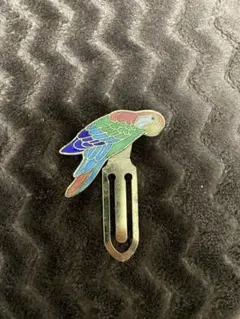 オウムデザインの金属製しおりクリップ