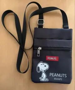 PEANUTS SNOOPY ショルダーバッグ