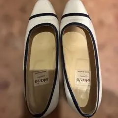 marie femme パンプス ホワイト ネイビー 23.5cmのサムネイル