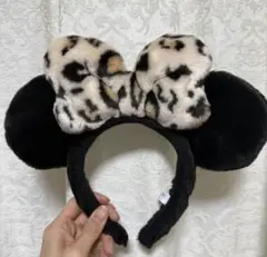 ディズニー　カチューシャ　ヒョウ柄　レオパード　ミニー　リボン