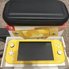 Nintendo Switch Lite イエロー 本体（充電器・ケース付）のサムネイル