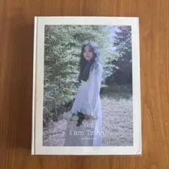 Yes, I am Tzuyu. 1st Photobook