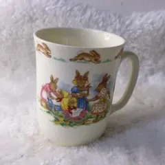 ロイヤルドルトン 象の置物 ボーンチャイナ 花 - メルカリ