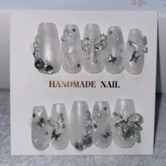 Item thumbnail for item 5cc2a3e5-d246-47fb-8696-77d81fc9f8e5