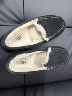 UGG ブラック スエード スリッポン