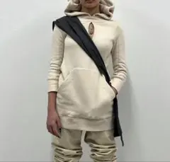 undercover フーディ