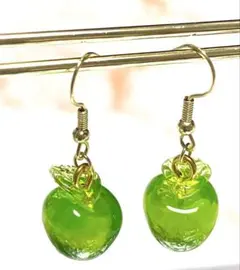 ハンドメイド ピアス