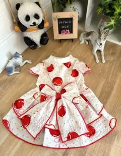 ハンドメイド犬服【りんご飴柄・可愛らしいお袖フリル付き浴衣風ワンピース】犬の服
