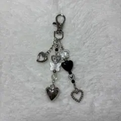 ビーズキーホルダー　ブラック　韓国　y2k スクバ　コレクトブック