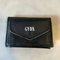 GYDA 三つ折り財布のサムネイル
