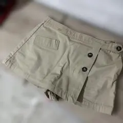 ZARA ベージュ ミニスカートのサムネイル