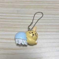 ちいかわ×水族館　フィギュアマスコット うさぎ×カラージェリーフィッシュ