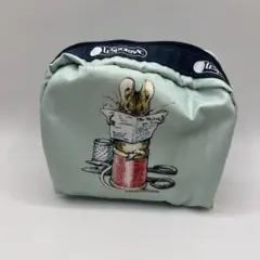 568 LeSportsacレスポートサック　ピーターラビット　ポーチ　バニティ