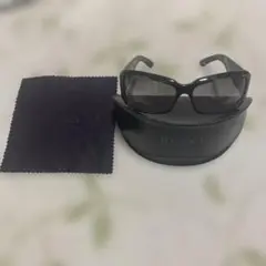 GUCCI GG 4245/S ブラックサングラス