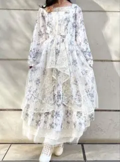 【新品タグ付】axes femme ラッフルフリルレース花柄ワンピース　Lサイズ
