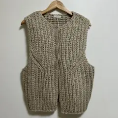 Item thumbnail for item 19160a32-a29b-42c9-842f-4f249040735e