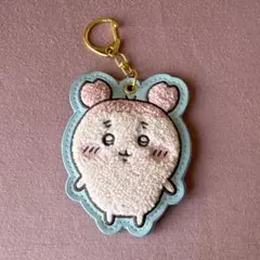 ちいかわ 古本屋 かに 刺繍キーホルダー
