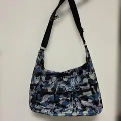 ショルダーバッグ