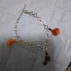再々値下げしました！カラフルチャーム付きブレスレット
