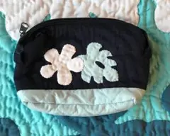 在庫一掃セール!!バイカラーポーチ♡モンステラ♡ネイビーブルー♡ハワイアンキルト