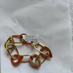 グランピエ　ゴールドとレッドのハート型リンクブレスレット