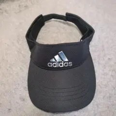adidas ブラック バイザー