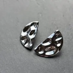 Item thumbnail for item 5c6c5237-3c79-452e-975d-9dd55ea6eb50