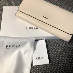 フルラ長財布