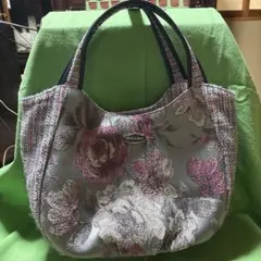 シンクビー花柄刺繍ハンドバッグ