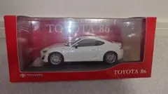 【非売品】トヨタ86 ZN6前期 1/30 カラーサンプル サテンホワイトパールのサムネイル