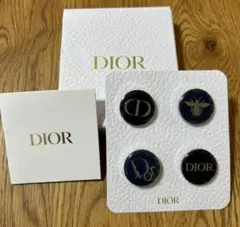 最終値下げ Dior ピンバッジ ノベルティのサムネイル