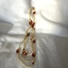 ビーズネックレス